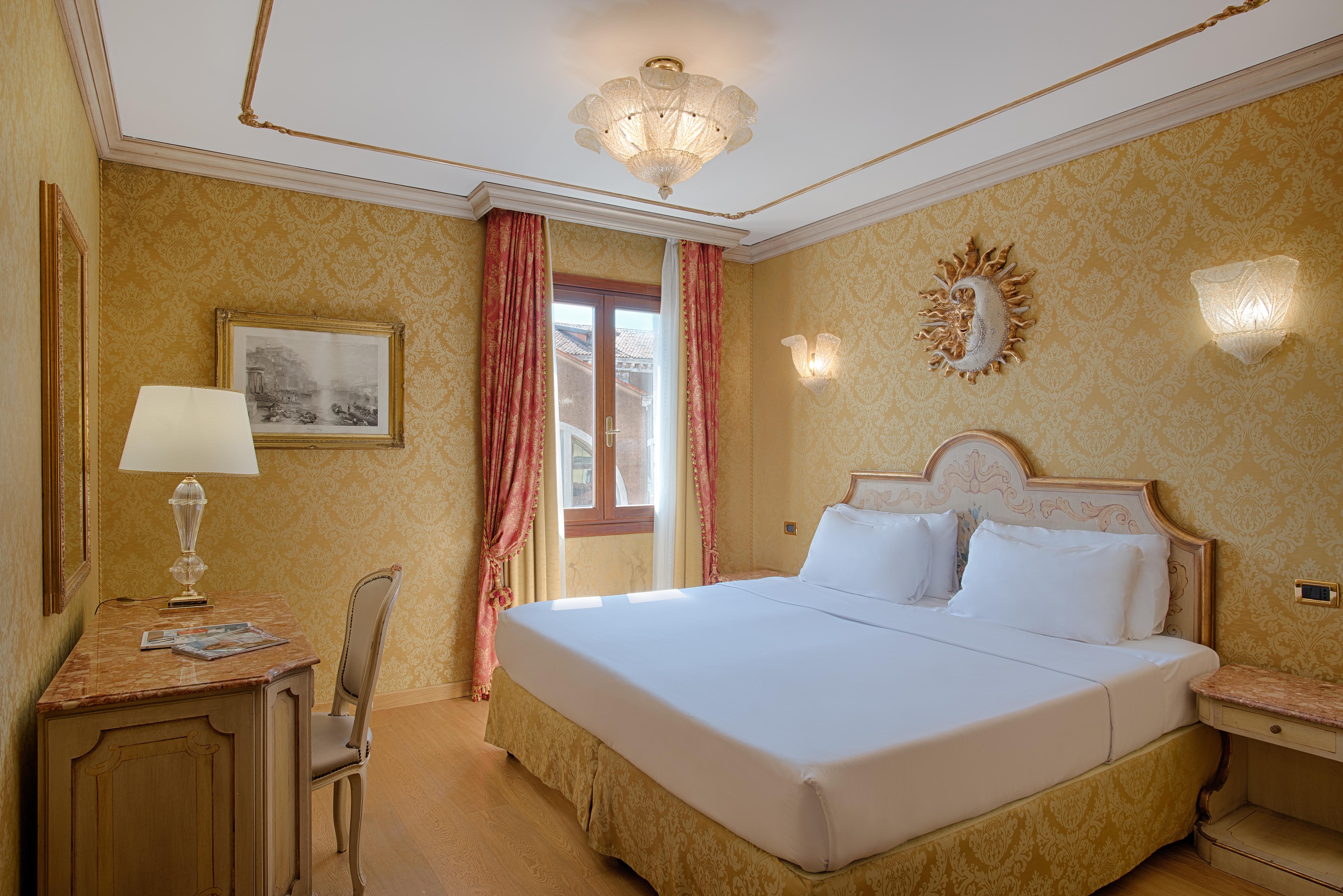 Nh Venezia Santa Lucia Hotell Exteriör bild