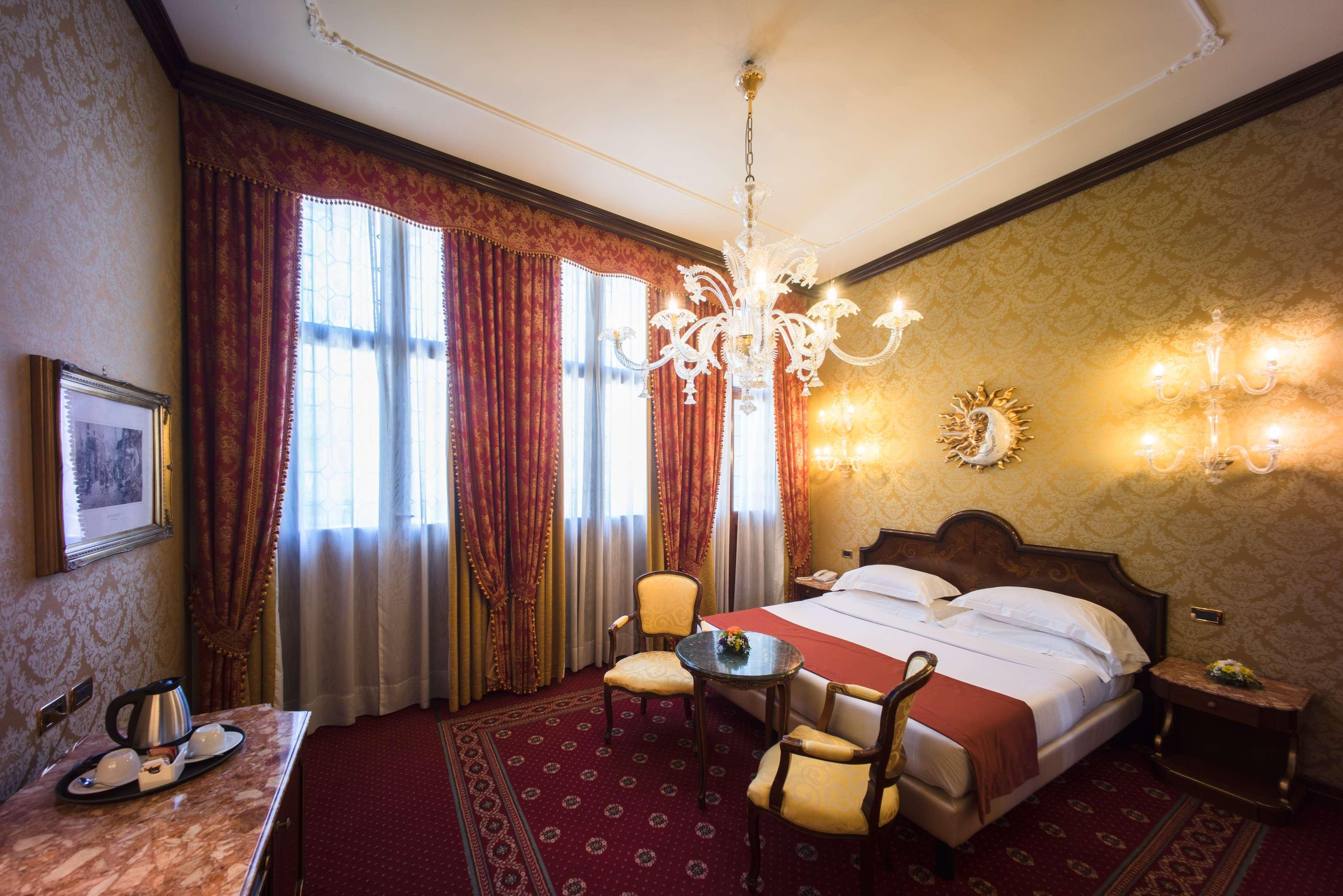 Nh Venezia Santa Lucia Hotell Exteriör bild