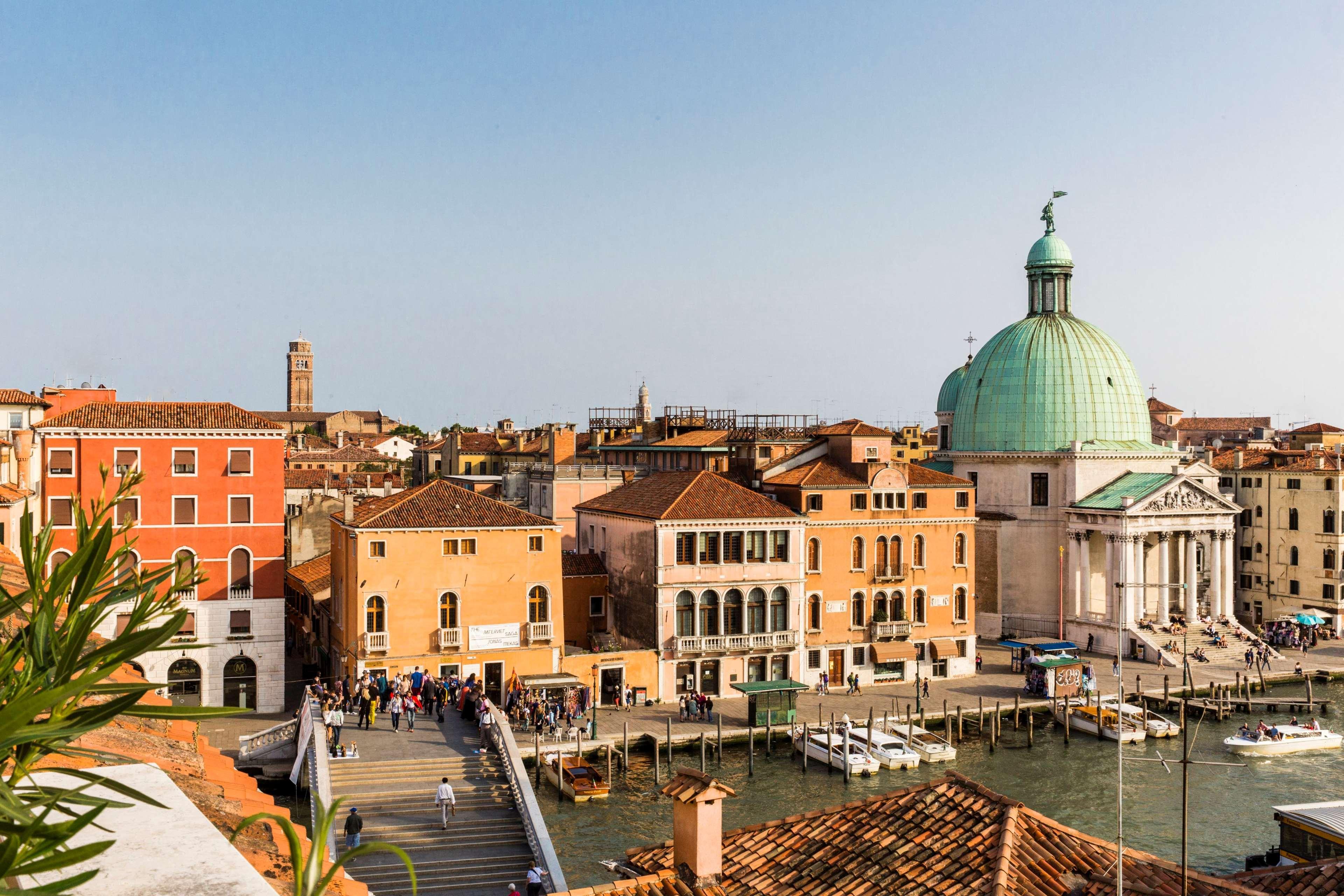 Nh Venezia Santa Lucia Hotell Exteriör bild