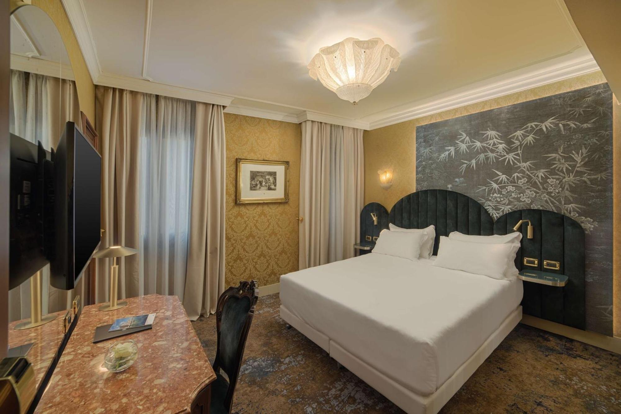 Nh Venezia Santa Lucia Hotell Exteriör bild